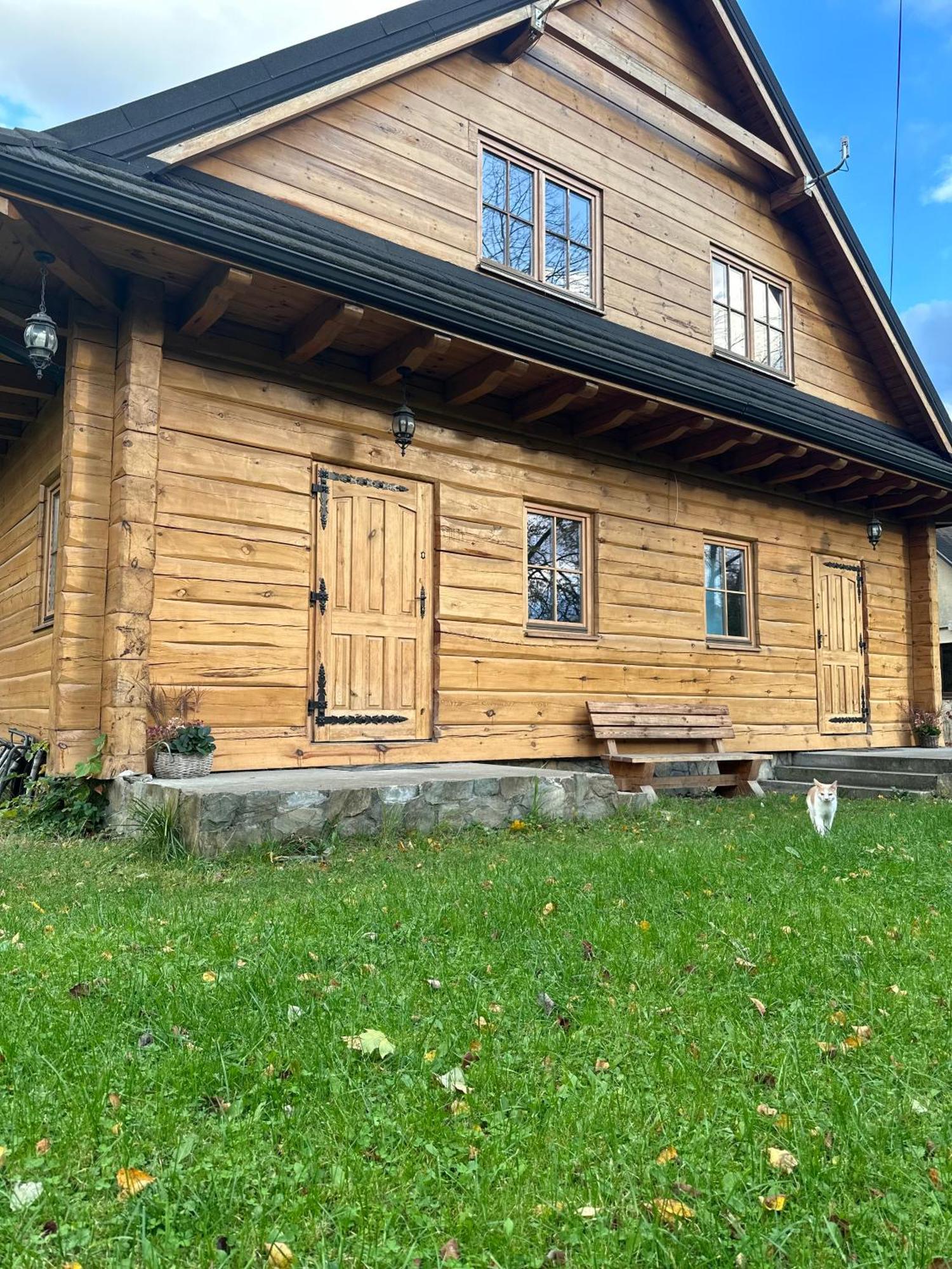 Fajna Chatka Ustrzyki Dolne Exteriér fotografie