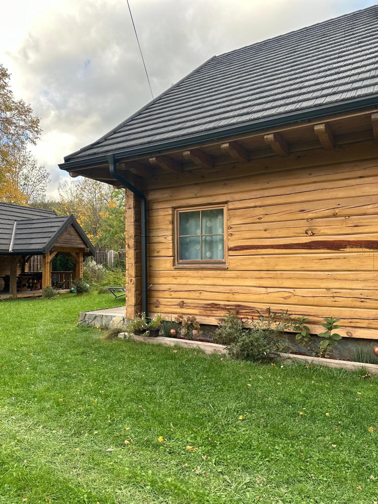 Fajna Chatka Ustrzyki Dolne Exteriér fotografie